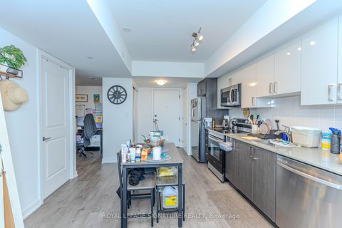 Photo 13 at 813 - 556 Marlee Avenue, Glen Park, Toronto