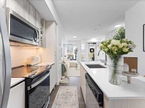 Photo 14 at 132 - 251 Manitoba Street S, Mimico, Toronto