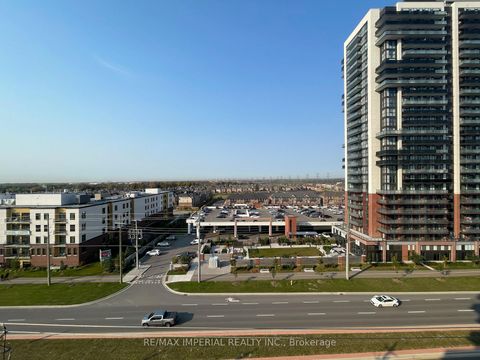 Photo 10 at 808 - 2545 Simcoe Street N, Windfields, Oshawa