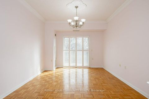 Photo 20 at 109 - 2500 Rutherford Road, Maple, Vaughan