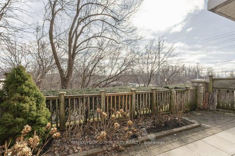 Photo 30 at 109 - 2500 Rutherford Road, Maple, Vaughan