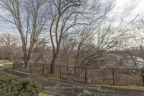 Photo 31 at 109 - 2500 Rutherford Road, Maple, Vaughan