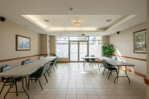 Photo 32 at 109 - 2500 Rutherford Road, Maple, Vaughan