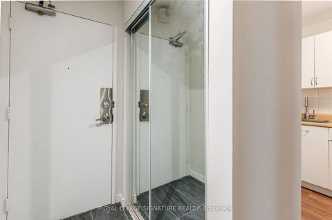 Photo 2 at 2108 - 40 Homewood Avenue, South St. James Town, Toronto