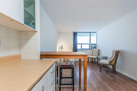 Photo 6 at 2108 - 40 Homewood Avenue, South St. James Town, Toronto