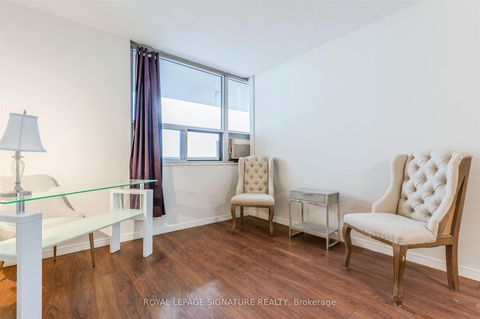 Photo 13 at 2108 - 40 Homewood Avenue, South St. James Town, Toronto