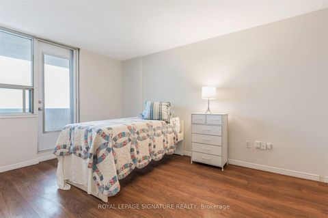 Photo 18 at 2108 - 40 Homewood Avenue, South St. James Town, Toronto