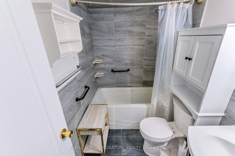 Photo 25 at 2108 - 40 Homewood Avenue, South St. James Town, Toronto