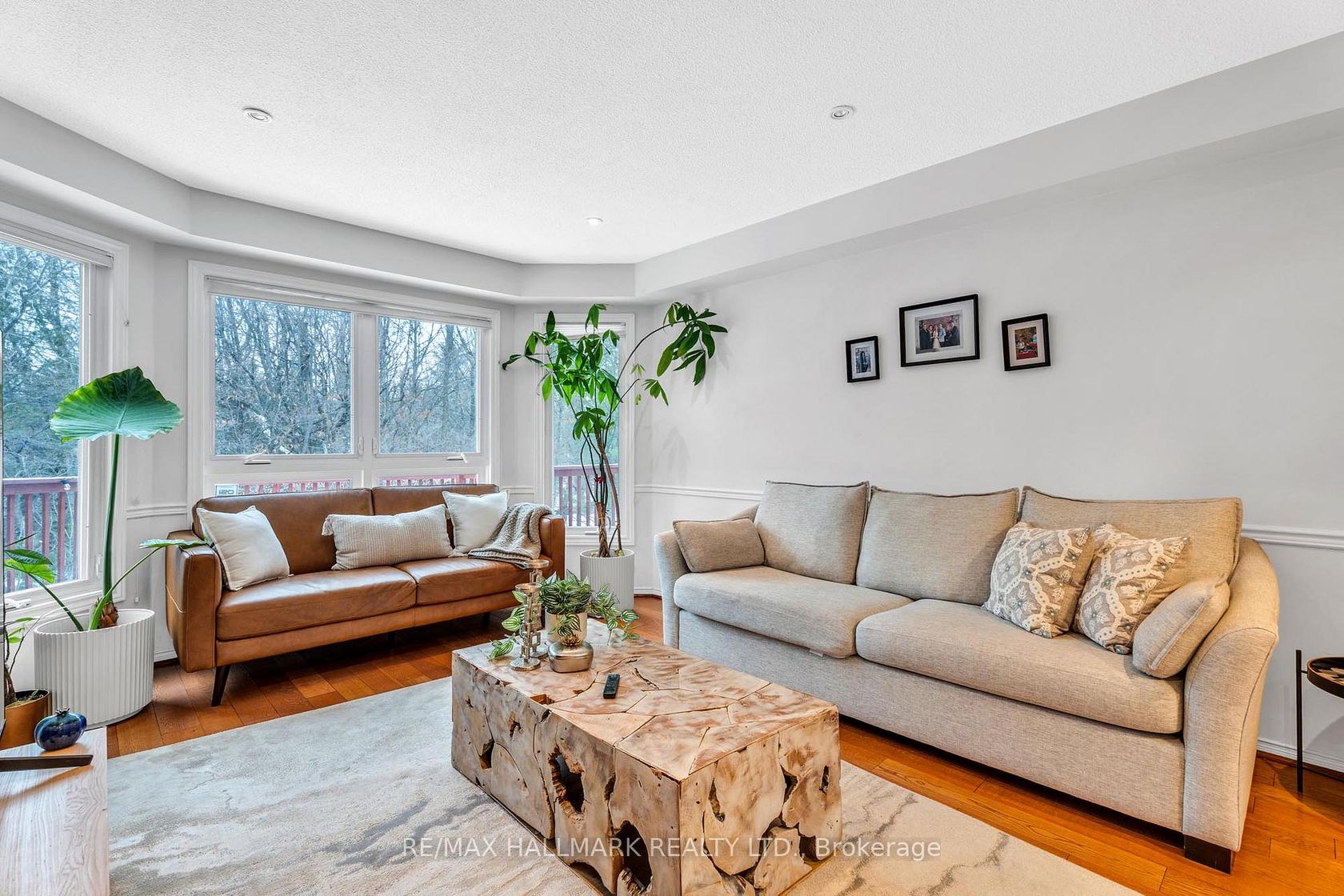 235 Kemano Road, Aurora Heights, Aurora photo number 2