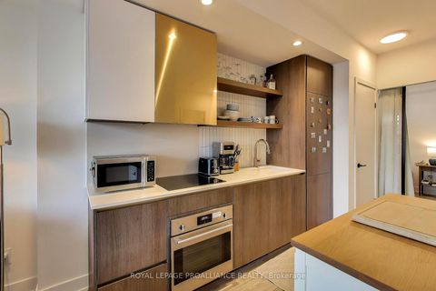 Photo 11 at 206 - 1285 Queen Street E, Coxwell, Toronto