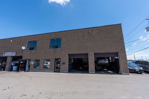 Photo 6 at 20 Sherry Road, Birchmount, Toronto