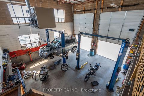 Photo 7 at 20 Sherry Road, Birchmount, Toronto