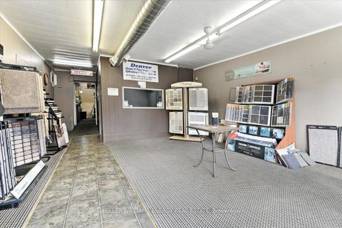 Photo 4 at 174 Mary Street N, O'Neill, Oshawa