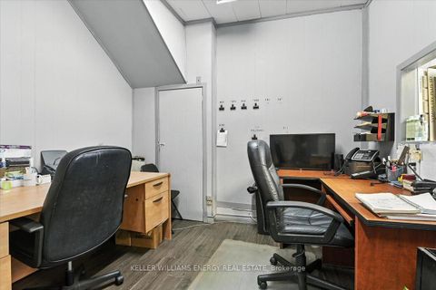 Photo 8 at 174 Mary Street N, O'Neill, Oshawa