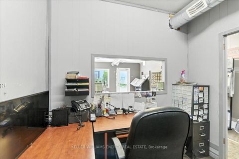 Photo 9 at 174 Mary Street N, O'Neill, Oshawa