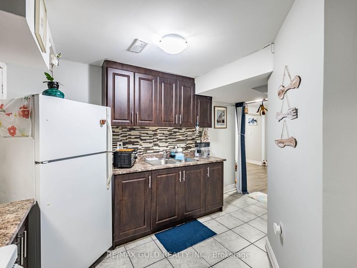 Photo 40 at 19 Killick Road, Northwest Brampton, Brampton