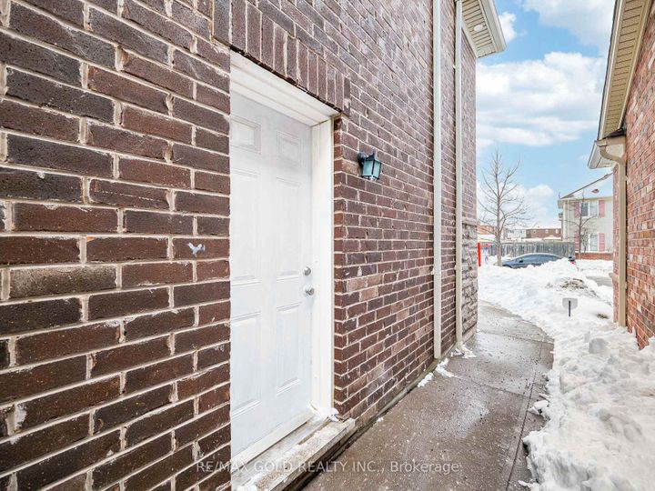 Photo 45 at 19 Killick Road, Northwest Brampton, Brampton