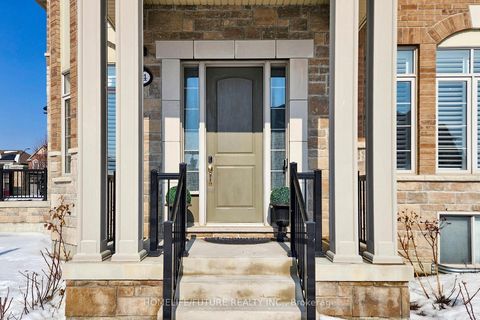 Photo 2 at 44 Micklefield Avenue, Rural Whitby, Whitby