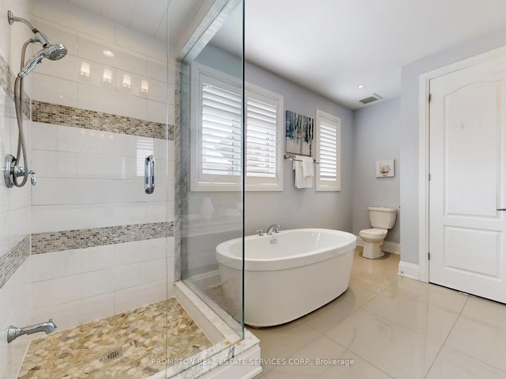 Photo 28 at 39 Giardina Crescent, Bayview Hill, Richmond Hill