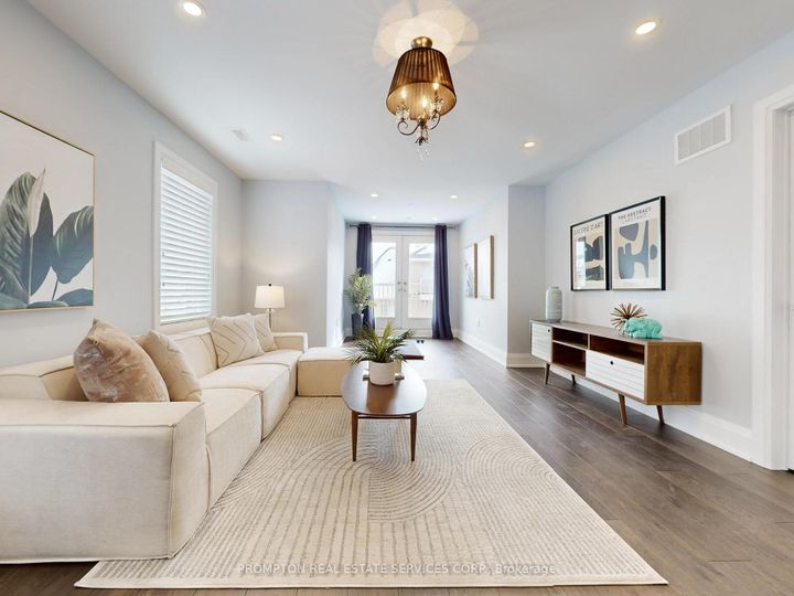 Photo 37 at 39 Giardina Crescent, Bayview Hill, Richmond Hill