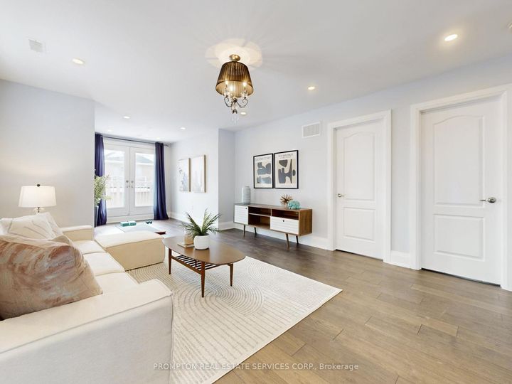 Photo 38 at 39 Giardina Crescent, Bayview Hill, Richmond Hill