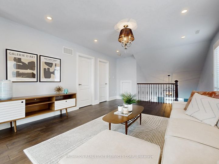 Photo 41 at 39 Giardina Crescent, Bayview Hill, Richmond Hill