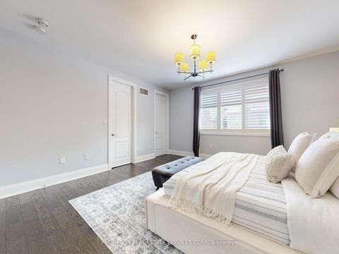 Photo 25 at 39 Giardina Crescent, Bayview Hill, Richmond Hill