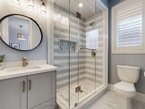 Photo 31 at 39 Giardina Crescent, Bayview Hill, Richmond Hill