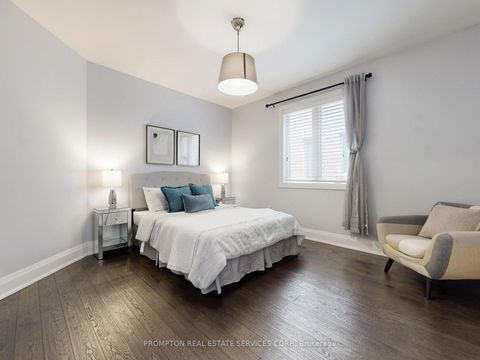 Photo 32 at 39 Giardina Crescent, Bayview Hill, Richmond Hill