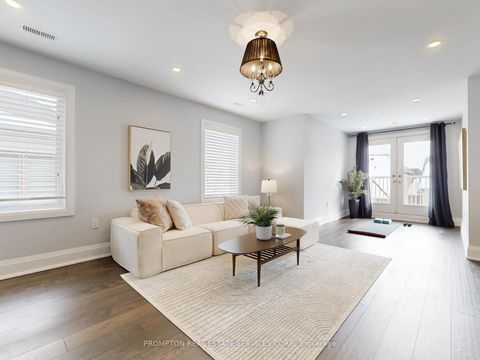 Photo 36 at 39 Giardina Crescent, Bayview Hill, Richmond Hill