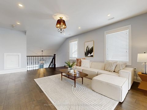 Photo 39 at 39 Giardina Crescent, Bayview Hill, Richmond Hill