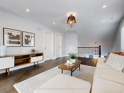 Photo 41 at 39 Giardina Crescent, Bayview Hill, Richmond Hill