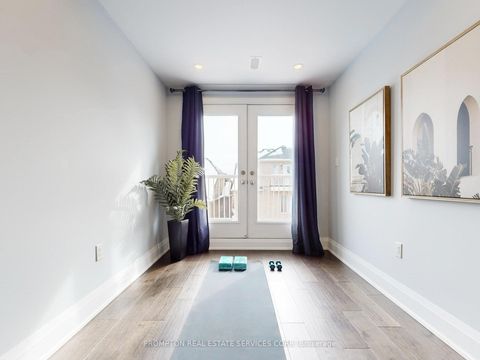 Photo 42 at 39 Giardina Crescent, Bayview Hill, Richmond Hill