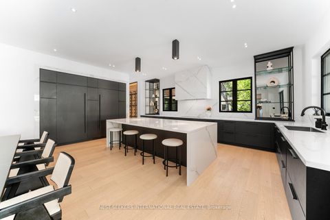 Photo 11 at 6 Forestave Crescent, Nobleton, King