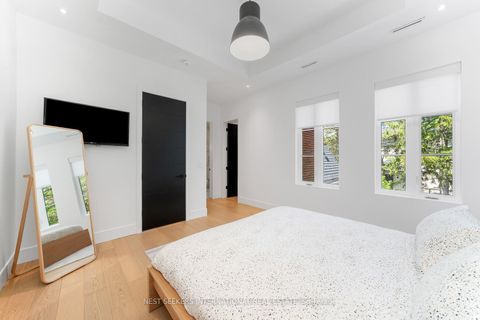 Photo 28 at 6 Forestave Crescent, Nobleton, King