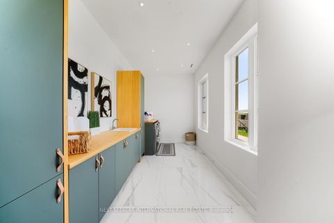 Photo 30 at 6 Forestave Crescent, Nobleton, King