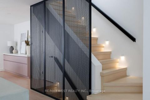 Photo 11 at 424 Clendenan Avenue, Junction Area, Toronto