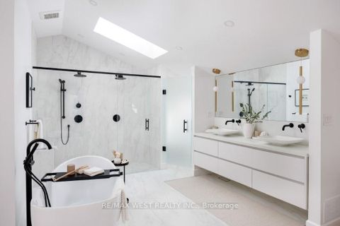 Photo 19 at 424 Clendenan Avenue, Junction Area, Toronto