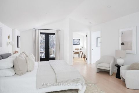 Photo 20 at 424 Clendenan Avenue, Junction Area, Toronto