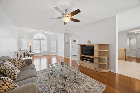 Photo 2 at 9 Ivygreen Road, Historic Lakeshore Communities, Georgina