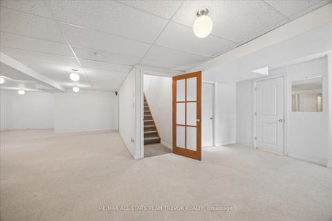 Photo 15 at 9 Ivygreen Road, Historic Lakeshore Communities, Georgina