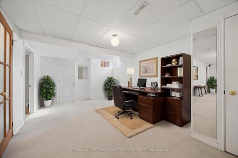 Photo 17 at 9 Ivygreen Road, Historic Lakeshore Communities, Georgina