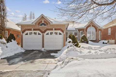 Photo 23 at 9 Ivygreen Road, Historic Lakeshore Communities, Georgina