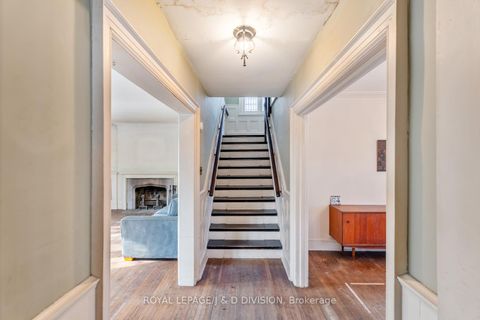Photo 3 at 64 Heathdale Road, Cedarvale, Toronto