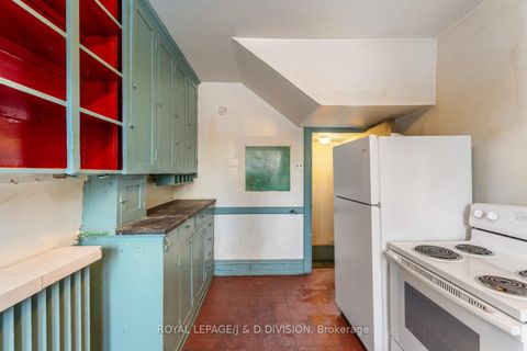 Photo 10 at 64 Heathdale Road, Cedarvale, Toronto