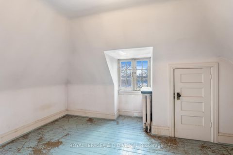 Photo 22 at 64 Heathdale Road, Cedarvale, Toronto