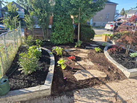 Photo 18 at 362 Mortimer Avenue, East York, Toronto