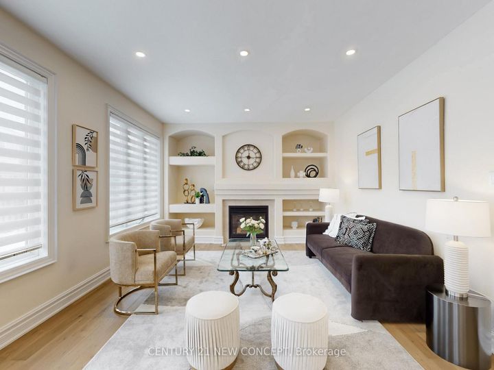 Photo 8 at 2208 Glengrove Crescent, WT West Oak Trails, Oakville