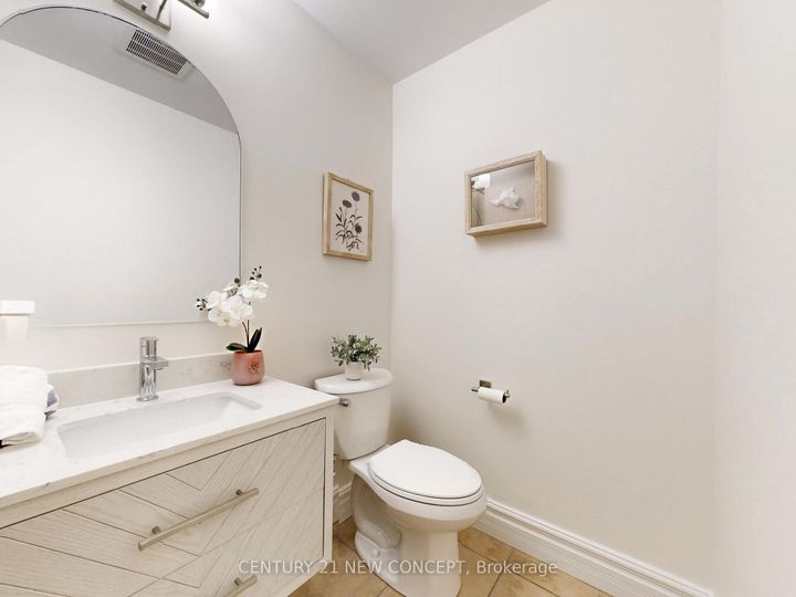 Photo 25 at 2208 Glengrove Crescent, WT West Oak Trails, Oakville