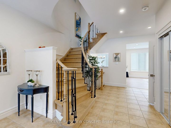 Photo 29 at 2208 Glengrove Crescent, WT West Oak Trails, Oakville